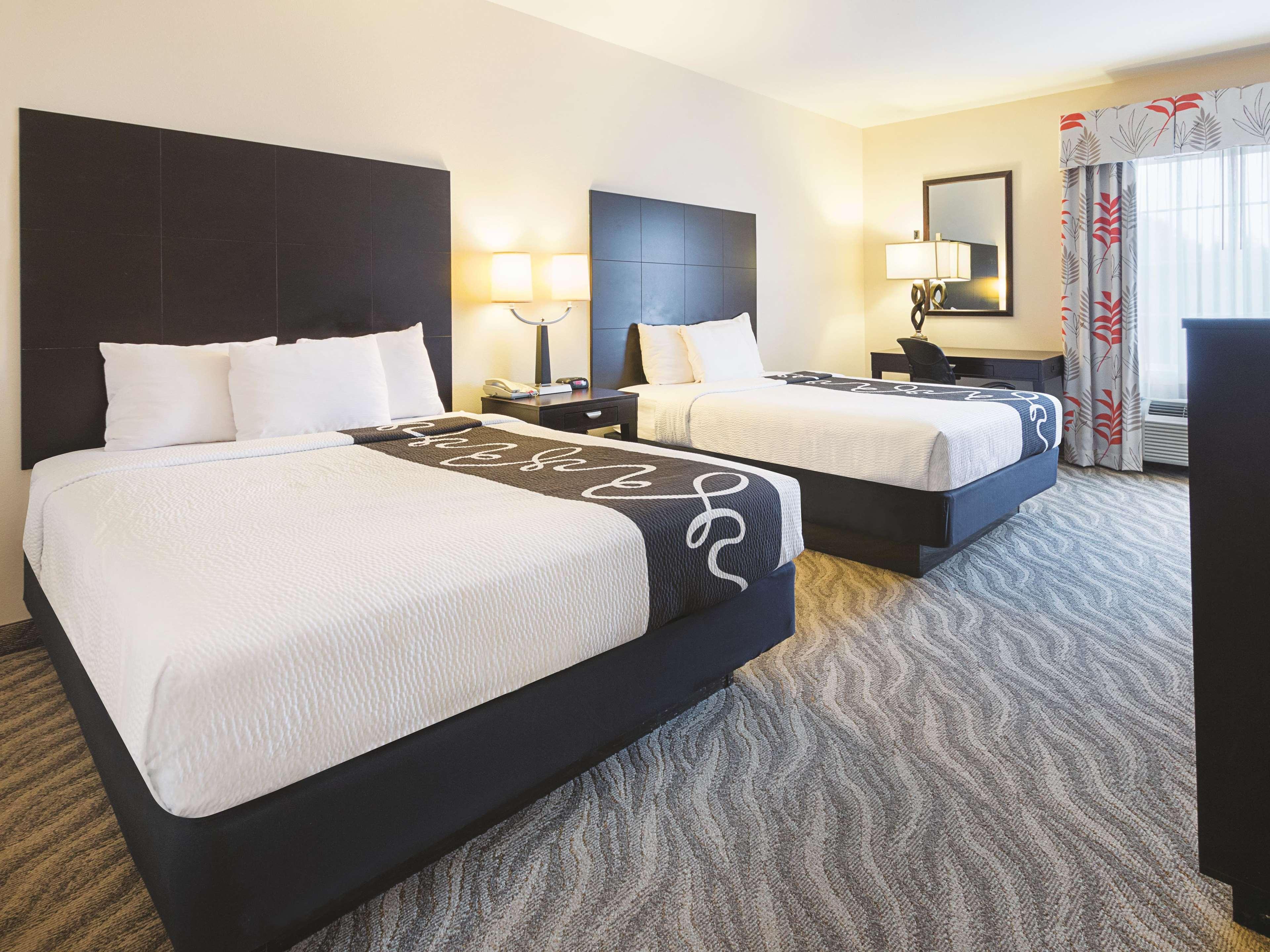 Hotel La Quinta By Wyndham Glen Rose Extérieur photo